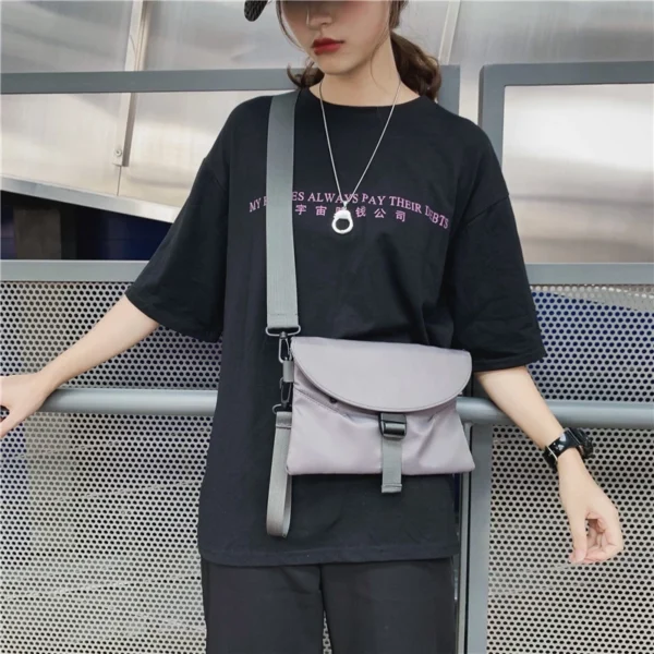 ed8de77eed543fbb93dfe936b1b954f7.webp Waterproof Nylon Crossbody Bag